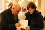 Fotografie:2013g027-m.jpg, Rudolf Dobiáš podepisoval svou poslední knihu