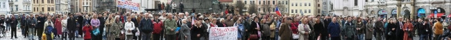 01-manifestace-staromestskeho-namesti-2007-650px.jpg